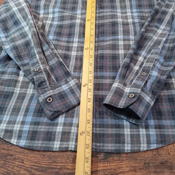 Untuckit Carano Long Sleeve Button Up Shirt Men's Medium Blue Gray Plaid - Picture 5 of 6
